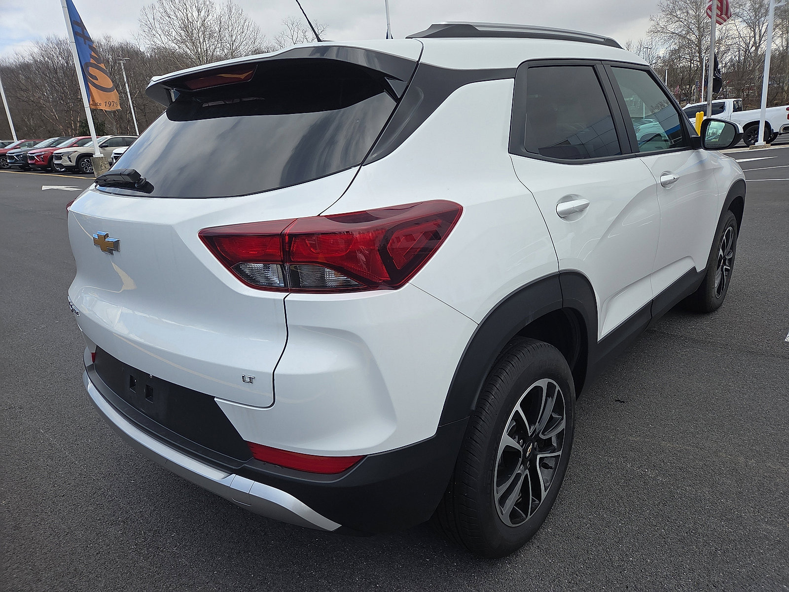 Used 2025 Chevrolet TrailBlazer LT image 3