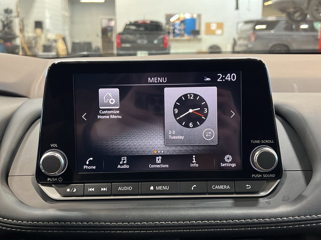 Used 2023 Nissan Rogue SV w/ SV Premium B Package image 22