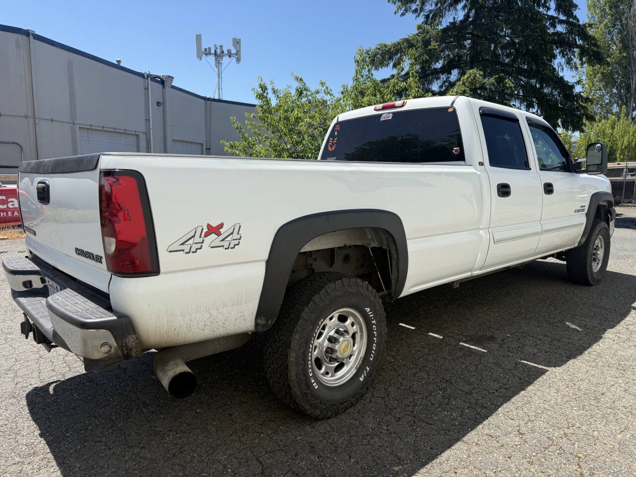 Used 2003 Chevrolet Silverado 2500 LT w/ Skid Plate Package AWD/4WD image 6