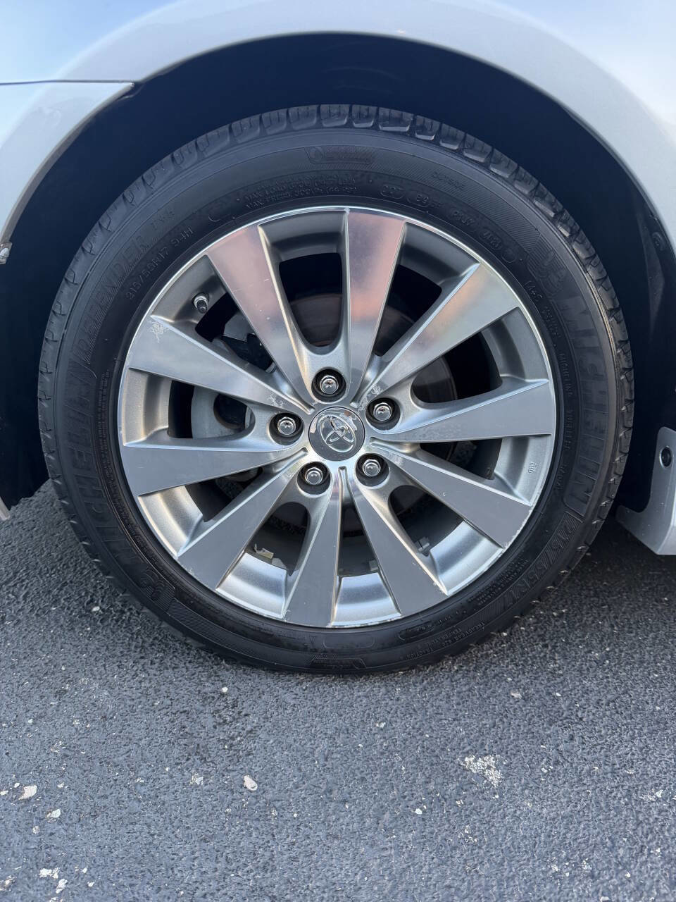 Used 2011 Toyota Avalon Limited FWD image 13