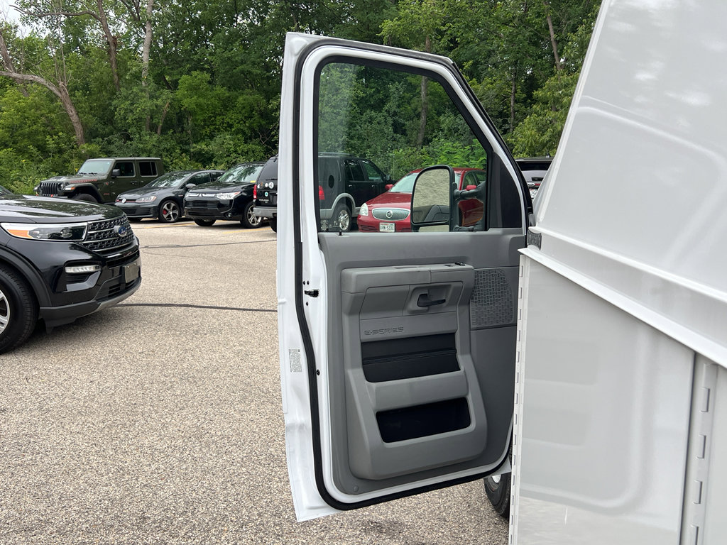 New 2026 Ford E-350 and Econoline 350 Super Duty w/ Power Equipment Group image 9