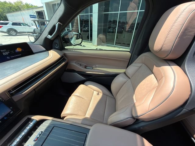 Used 2025 Lincoln Navigator Black Label AWD/4WD image 30