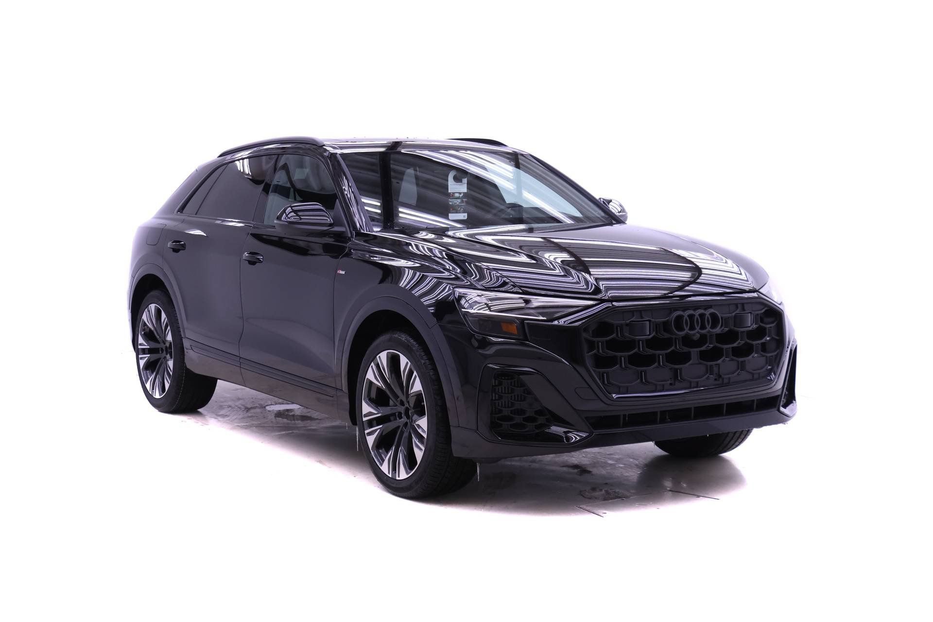 Used 2026 Audi Q8 Premium Plus w/ Premium Plus Package AWD/4WD image 2