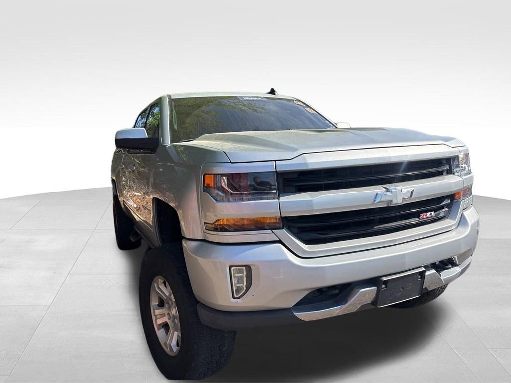Used 2017 Chevrolet Silverado 1500 LT w/ All Star Edition image 5