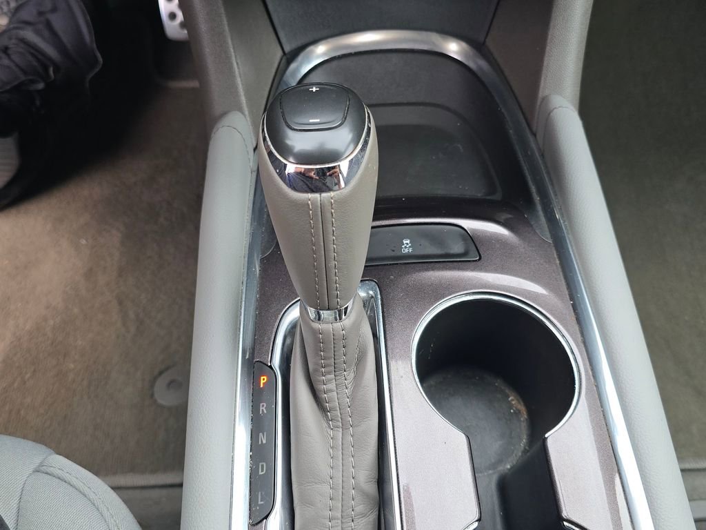 Used 2016 Chevrolet Malibu LT FWD image 23