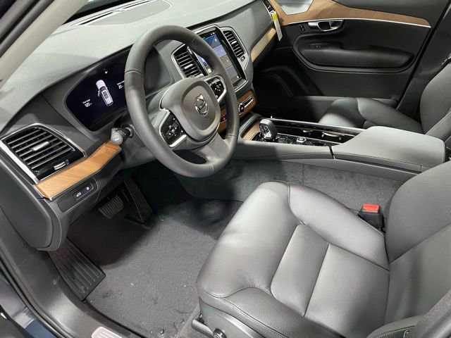 Used 2025 Volvo XC90 T8 Plus image 16
