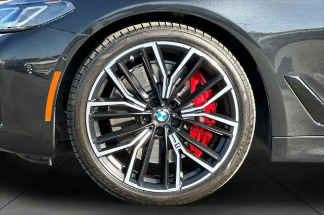 Used 2023 BMW 540i w/ M Sport Package image 25