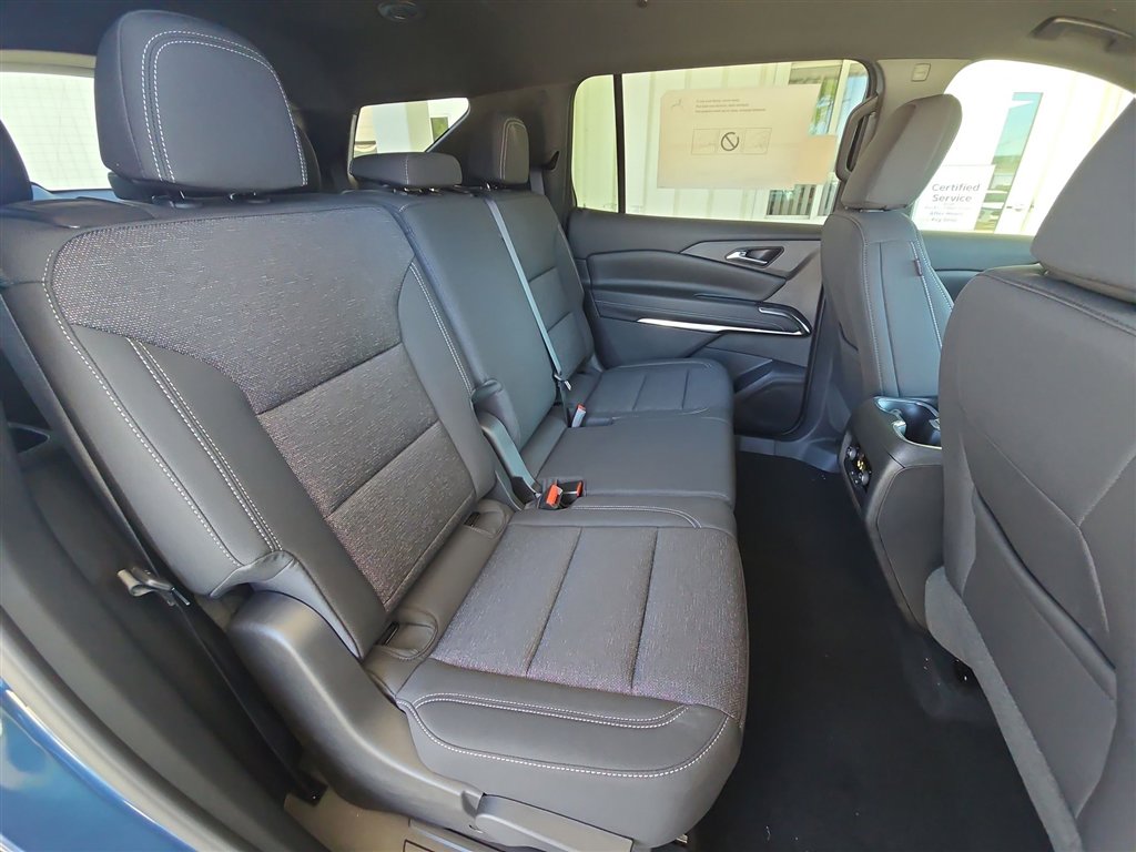 New 2026 Chevrolet Traverse LT w/ Midnight/Sport Edition image 26