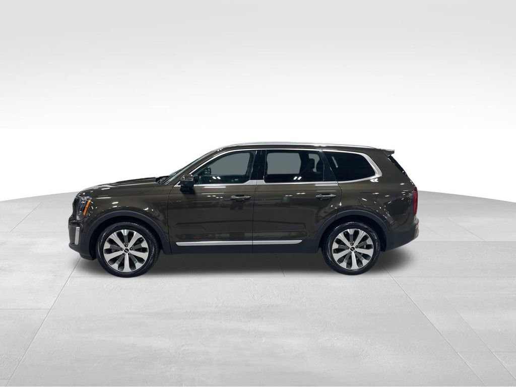 Certified 2022 Kia Telluride S image 5