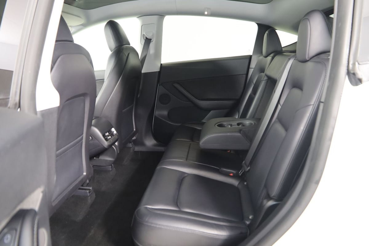 Used 2021 Tesla Model Y Long Range image 50