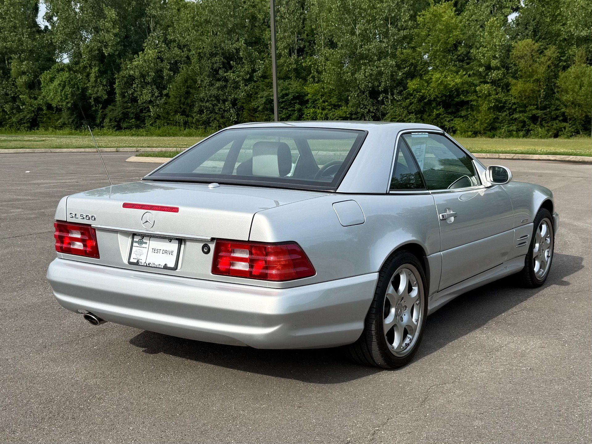 Used 2002 Mercedes-Benz SL 500 image 3