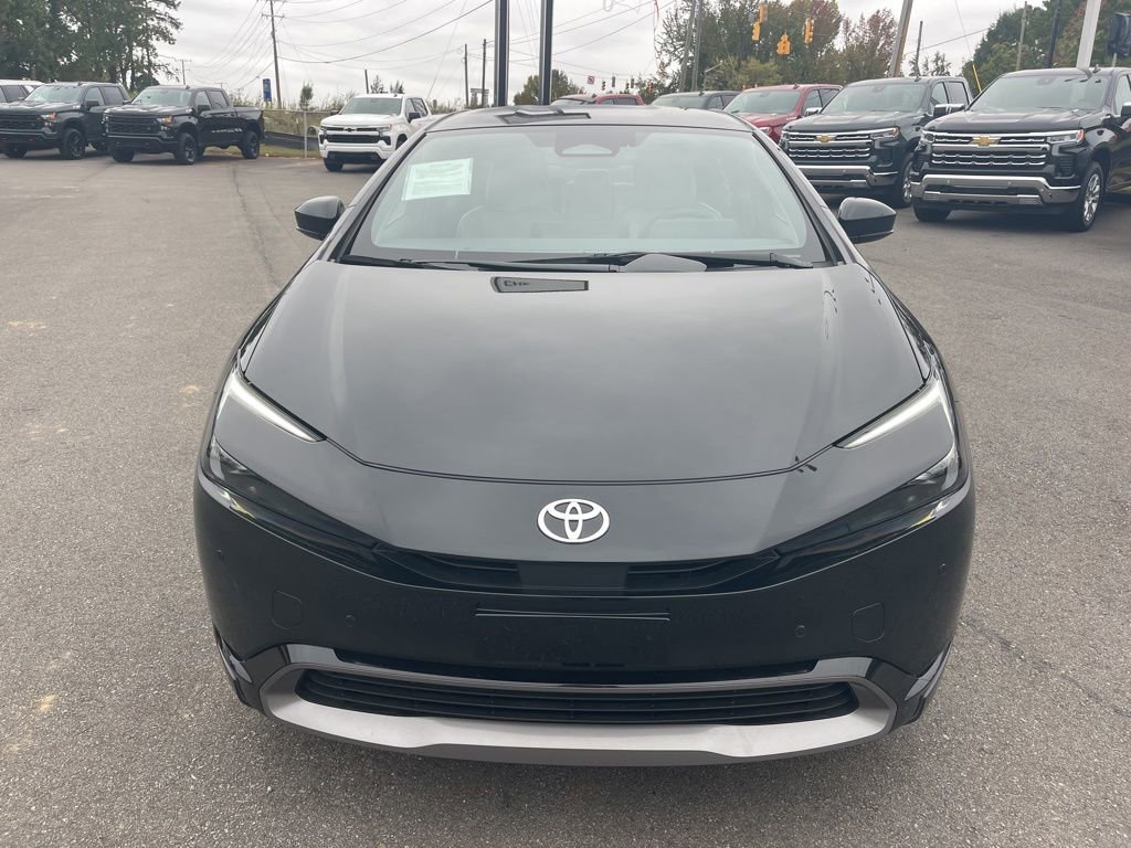 Used 2024 Toyota Prius XLE image 8