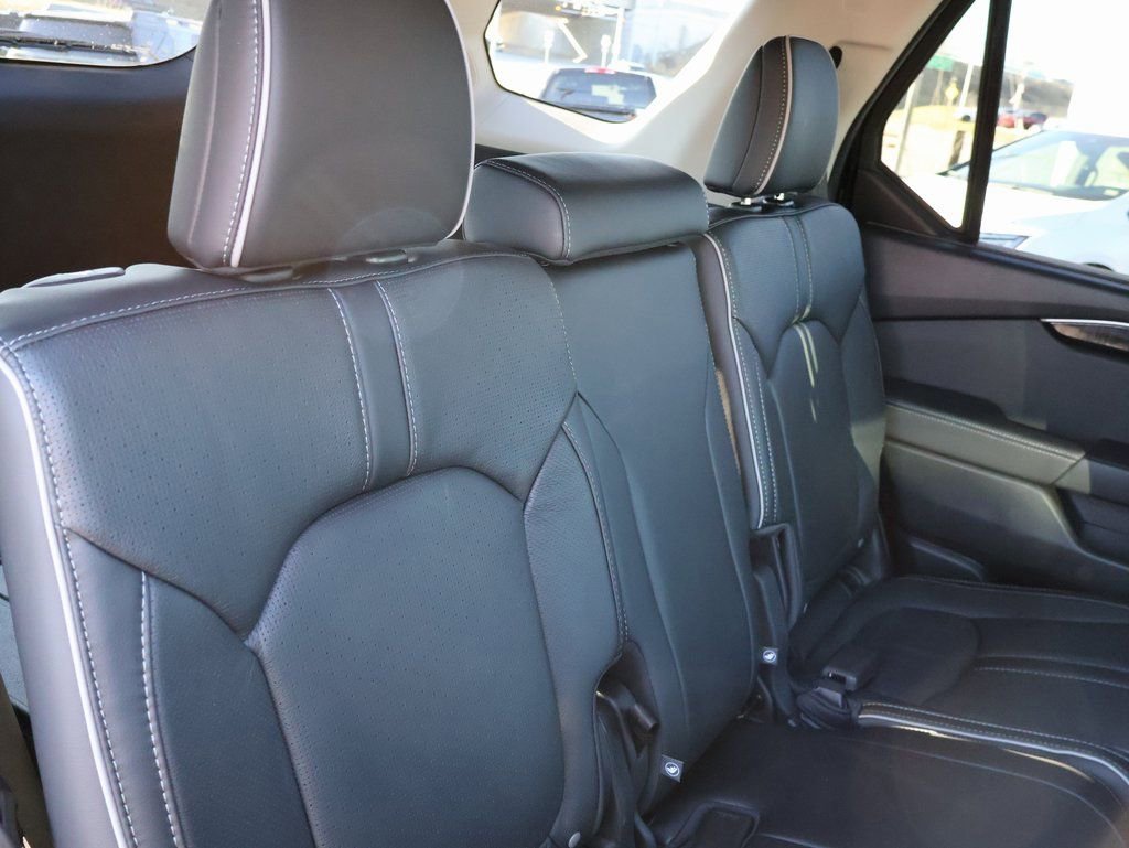 Certified 2025 Honda Pilot Elite image 12