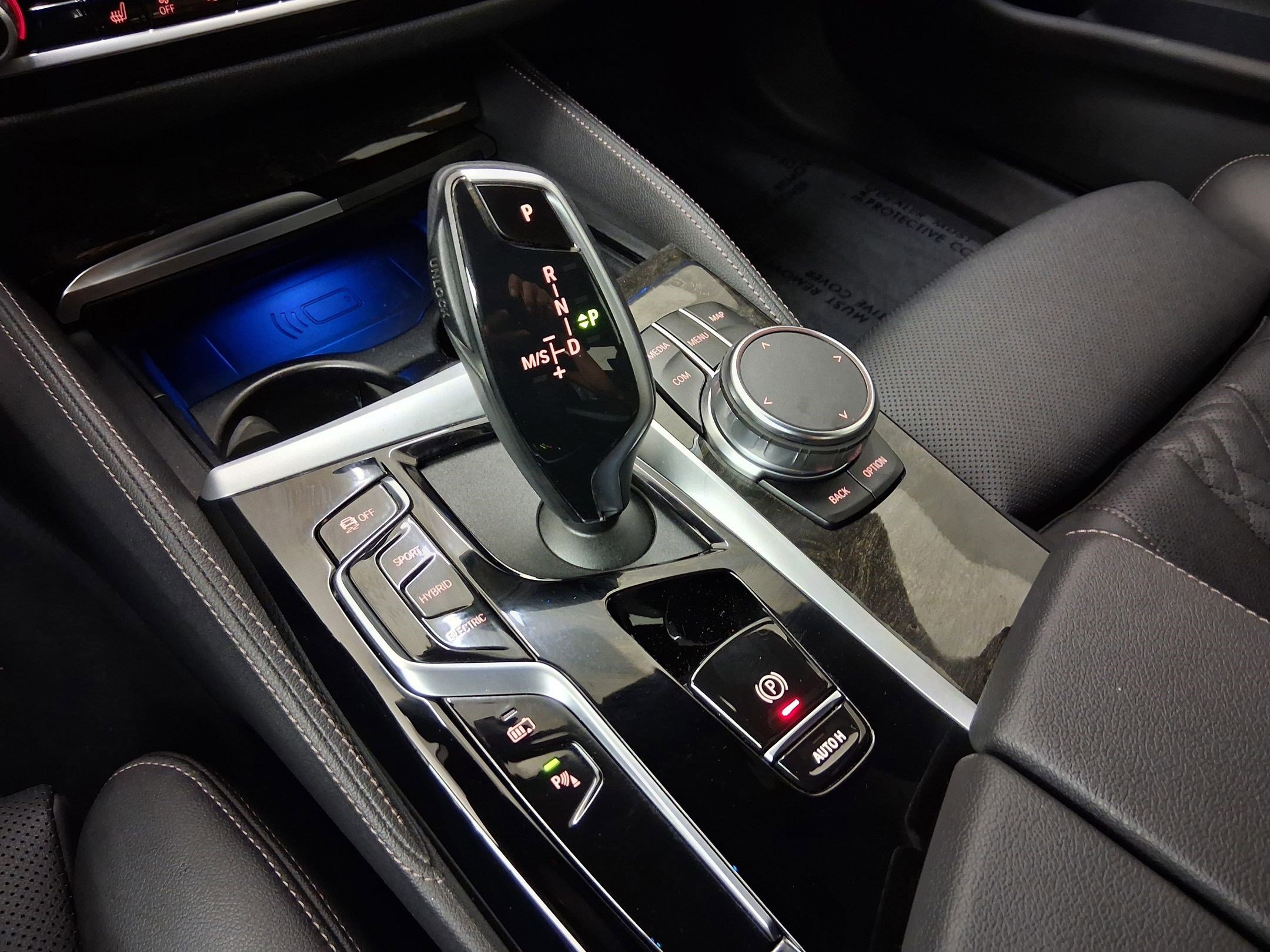 Certified 2023 BMW 530e 530e w/ M Sport Package image 17