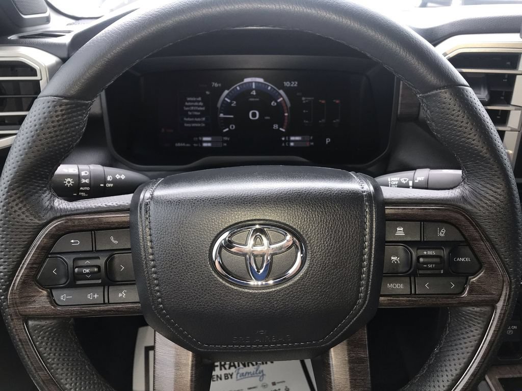 Used 2025 Toyota Tundra Limited AWD/4WD image 16