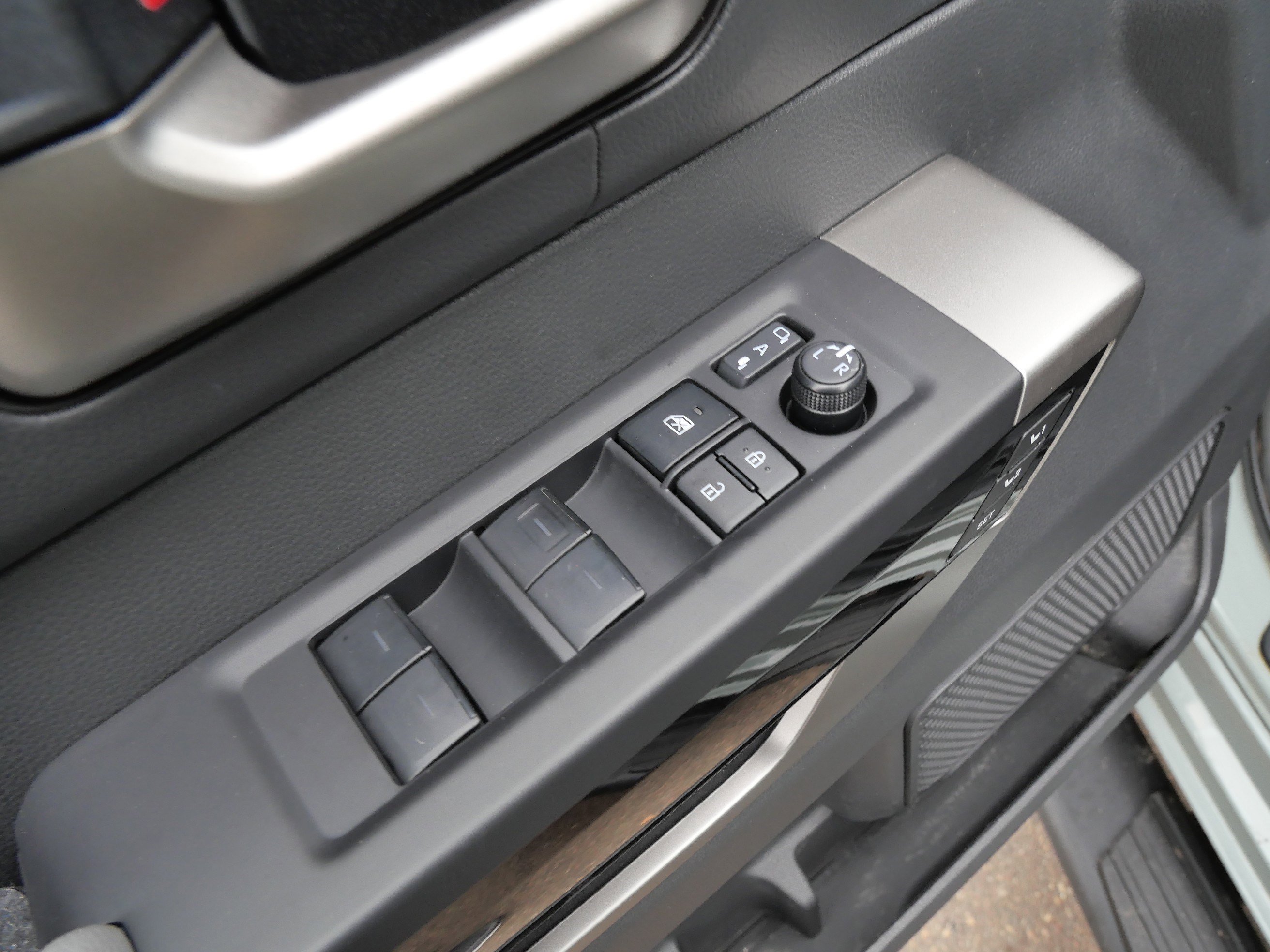 Used 2025 Toyota Tundra Limited image 20