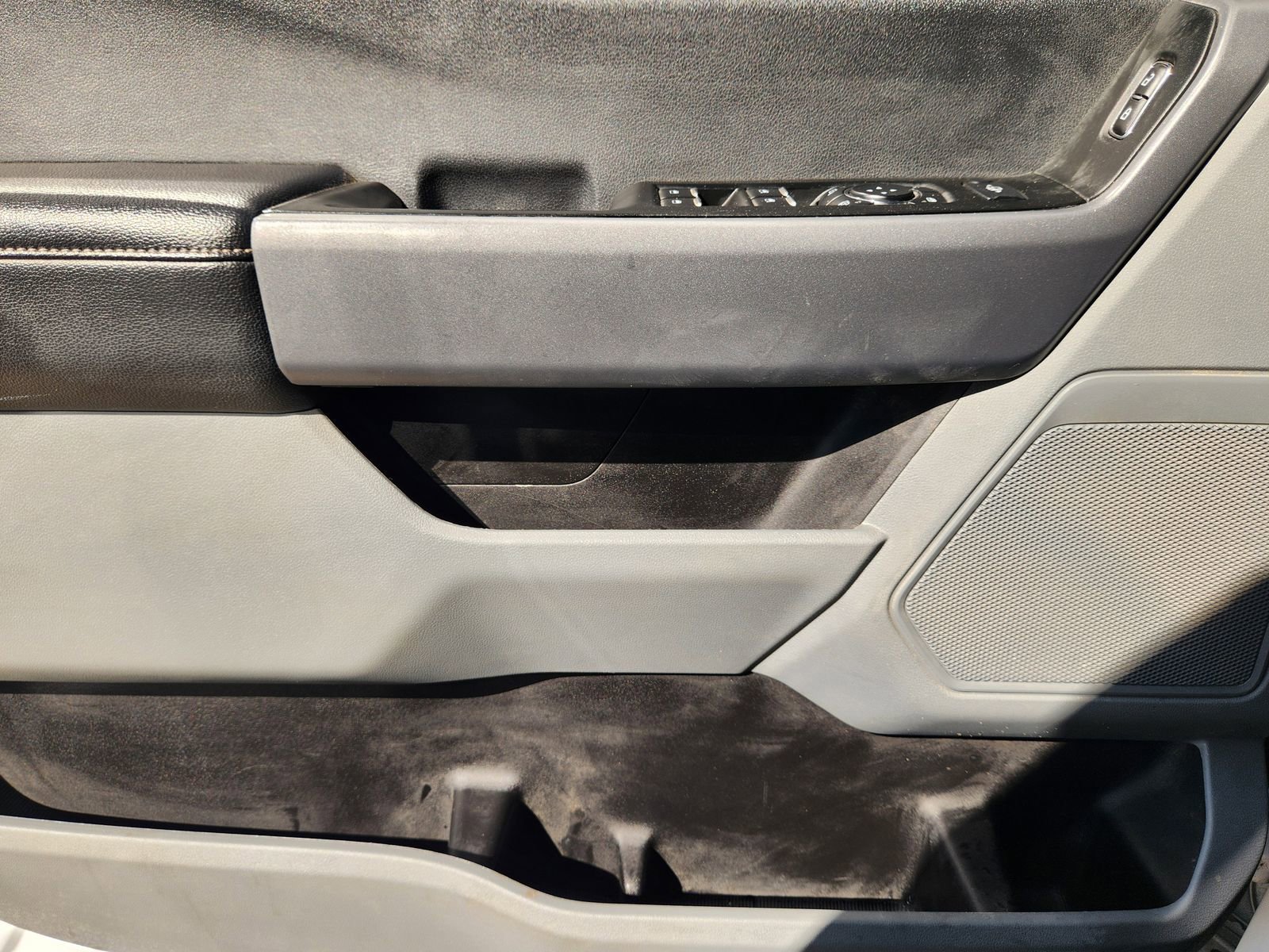 Used 2024 Ford F350 XLT w/ FX4 Off-Road Package image 25