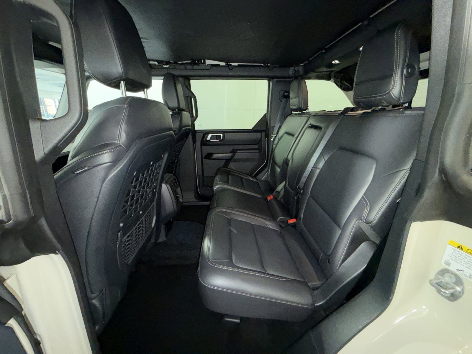 Used 2025 Ford Bronco Badlands image 24