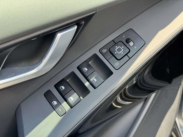 Used 2023 Kia Niro EX FWD image 21