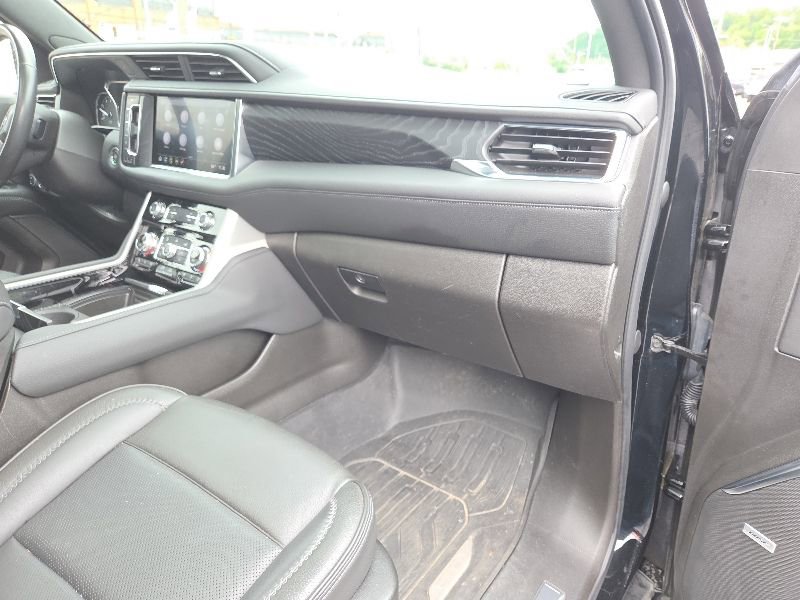Used 2021 GMC Yukon Denali w/ Denali Premium Package AWD/4WD image 14