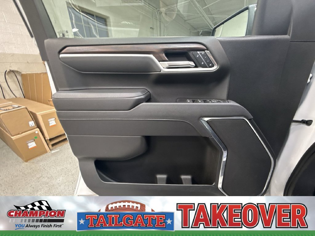 Certified 2025 GMC Sierra 1500 SLT AWD/4WD image 30