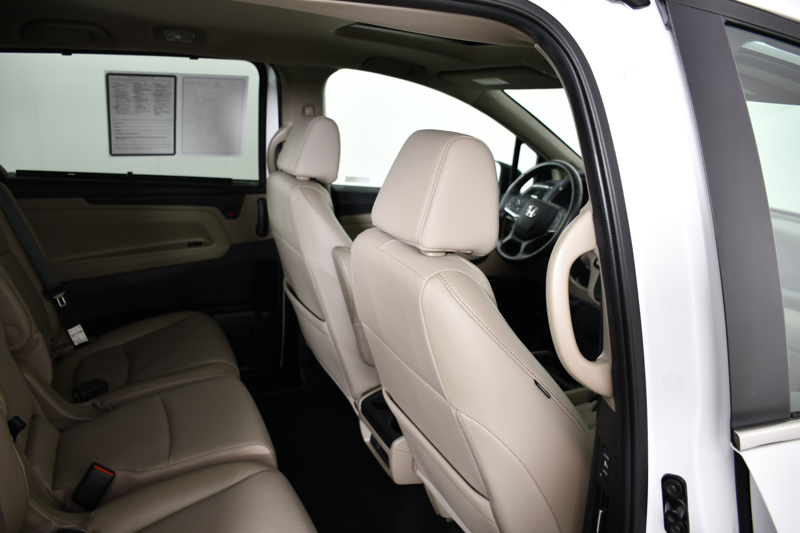 Certified 2024 Honda Odyssey EX-L image 43
