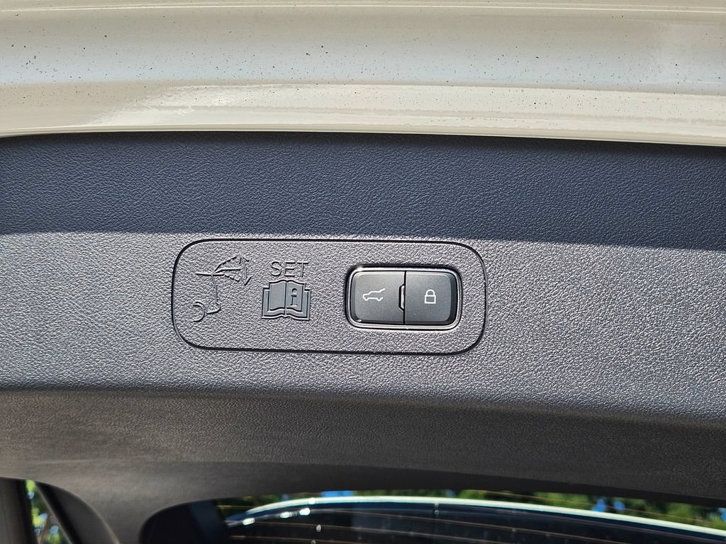 New 2026 Lincoln Aviator Black Label w/ Jet Appearance Package AWD/4WD image 14