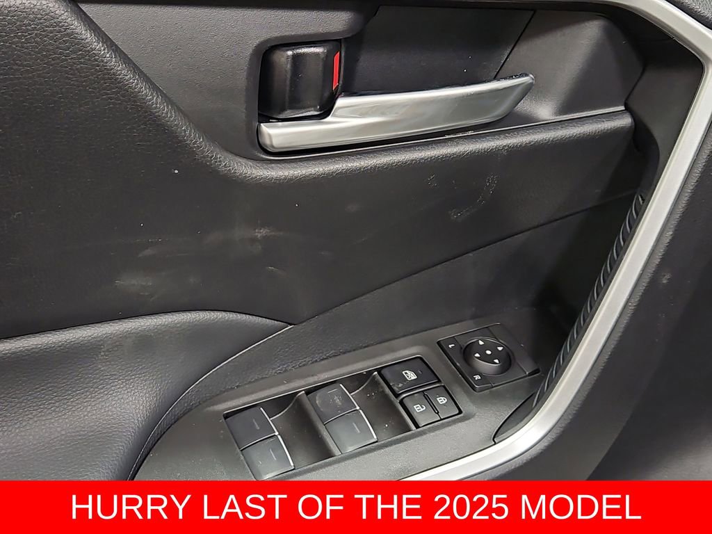 New 2025 Toyota RAV4 XLE image 10