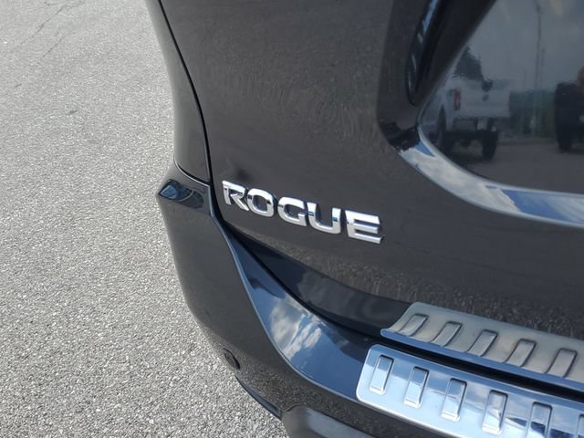 Used 2019 Nissan Rogue SV w/ Premium Package AWD/4WD image 7