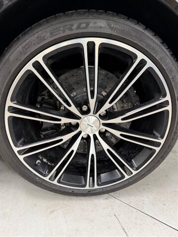 Used 2012 Aston Martin Virage Volante RWD image 38