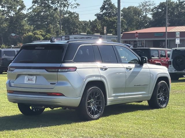 New 2026 Jeep Grand Cherokee Summit w/ Obsidian Package AWD/4WD image 9