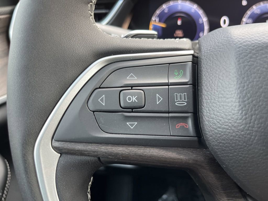 New 2025 Jeep Grand Cherokee L Limited image 29