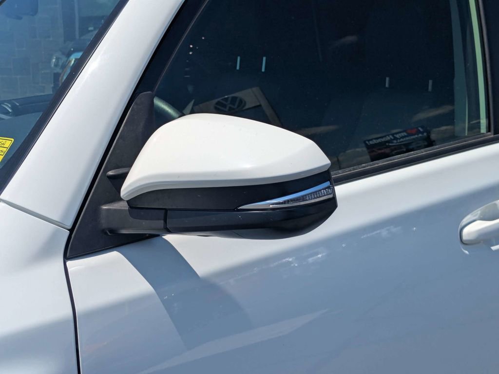 Used 2020 Toyota 4Runner SR5 Premium w/ Moonroof Package AWD/4WD image 13