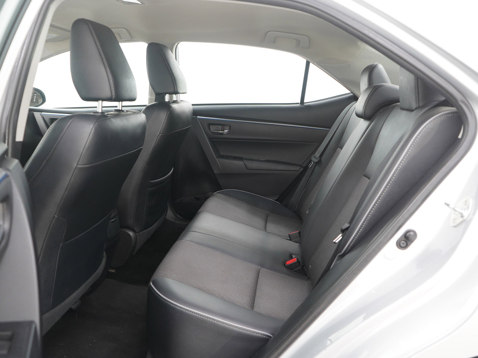 Used 2014 Toyota Corolla S image 15