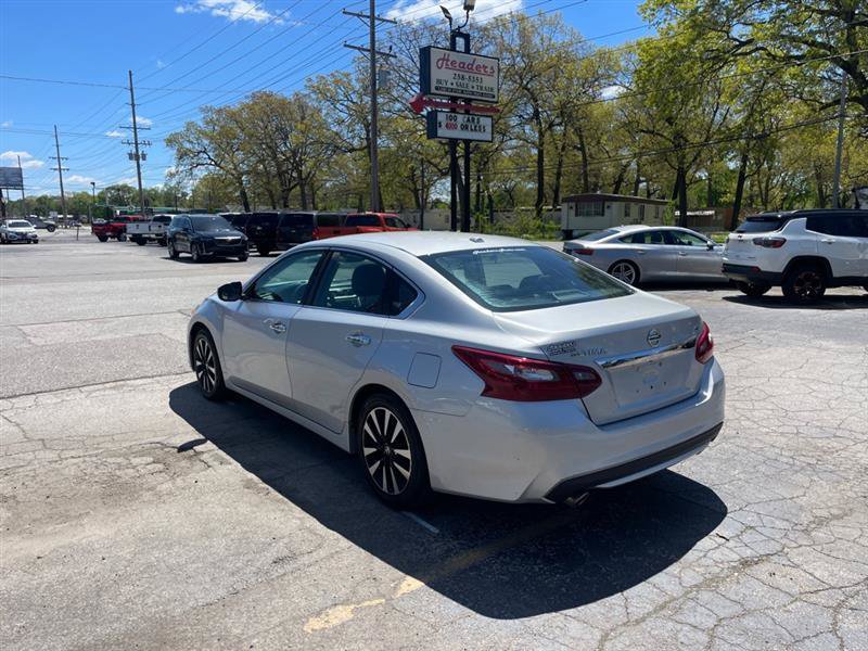 Used 2018 Nissan Altima 2.5 SL FWD image 7