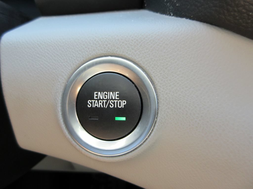 Used 2022 GMC Terrain SLT FWD image 25
