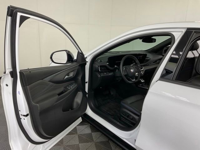 Used 2024 Buick Envista Sport Touring w/ Convenience I Package image 28