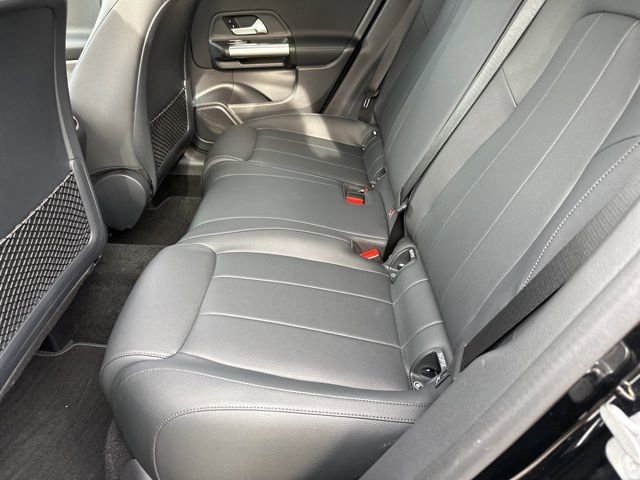 Certified 2025 Mercedes-Benz GLA 250 image 21