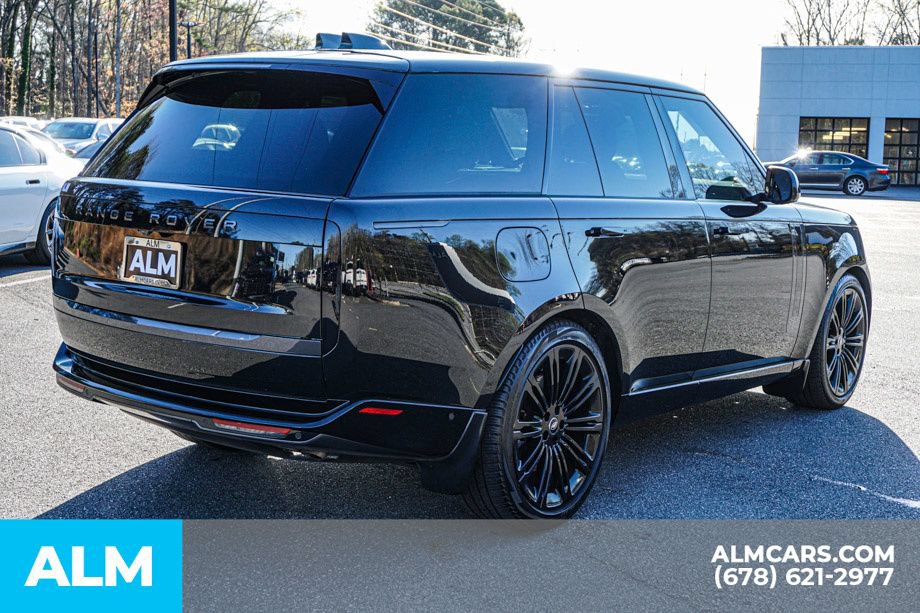 Used 2025 Land Rover Range Rover SE AWD/4WD image 6