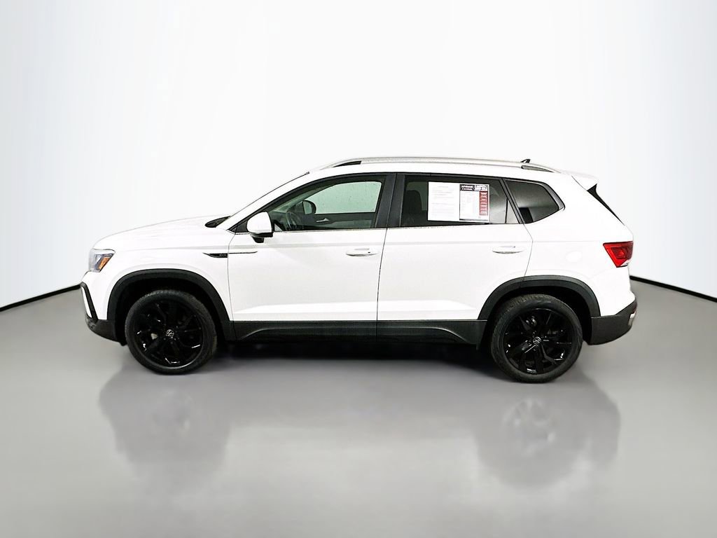 Used 2022 Volkswagen Taos SE image 5