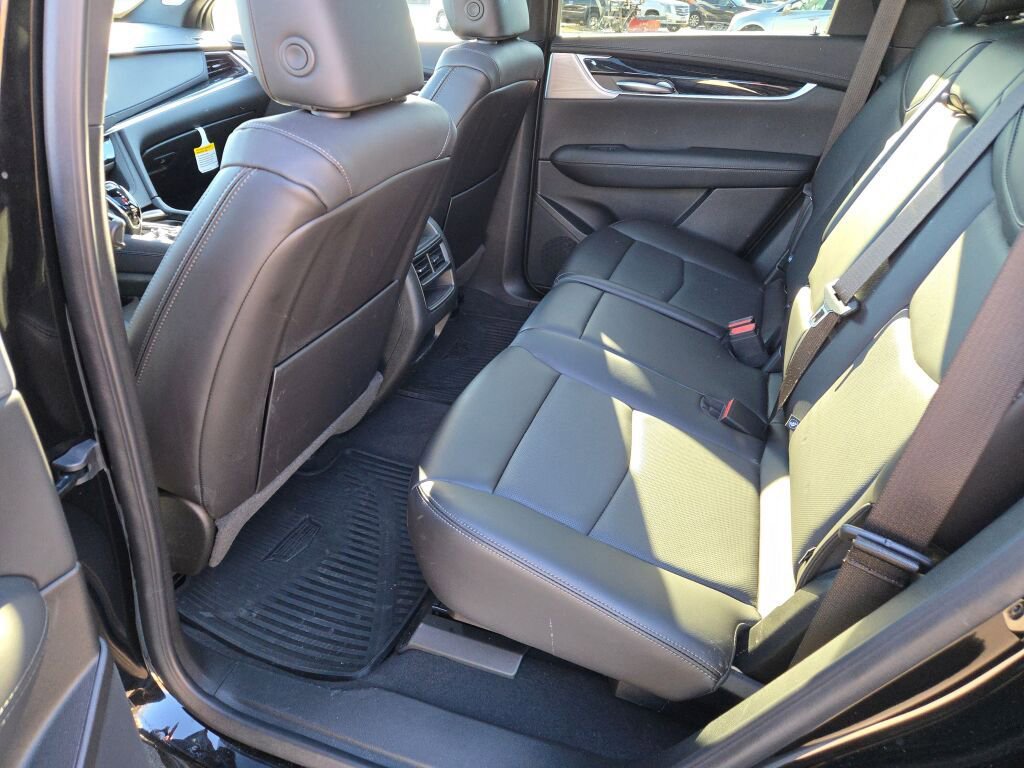 New 2025 Cadillac XT5 Premium Luxury w/ LPO, Red Accent Package image 19