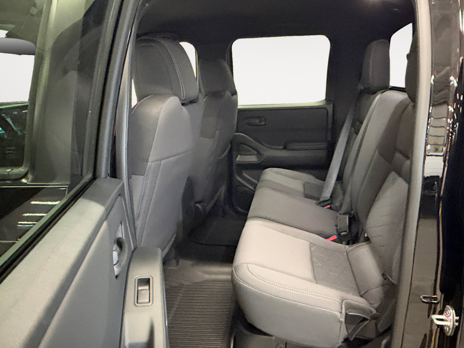 New 2027 Nissan Frontier SV w/ All-Weather Content Package RWD image 23