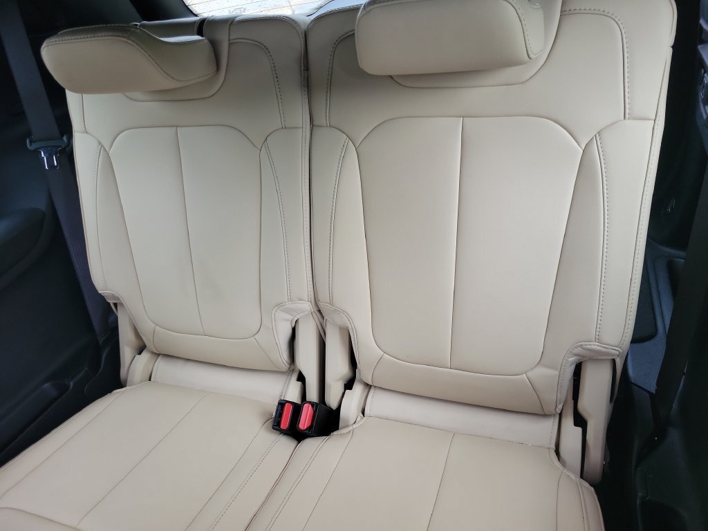 Used 2024 Jeep Grand Cherokee L Limited AWD/4WD image 13