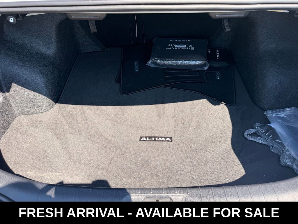 Used 2025 Nissan Altima 2.5 SV w/ SV Special Edition Package image 16