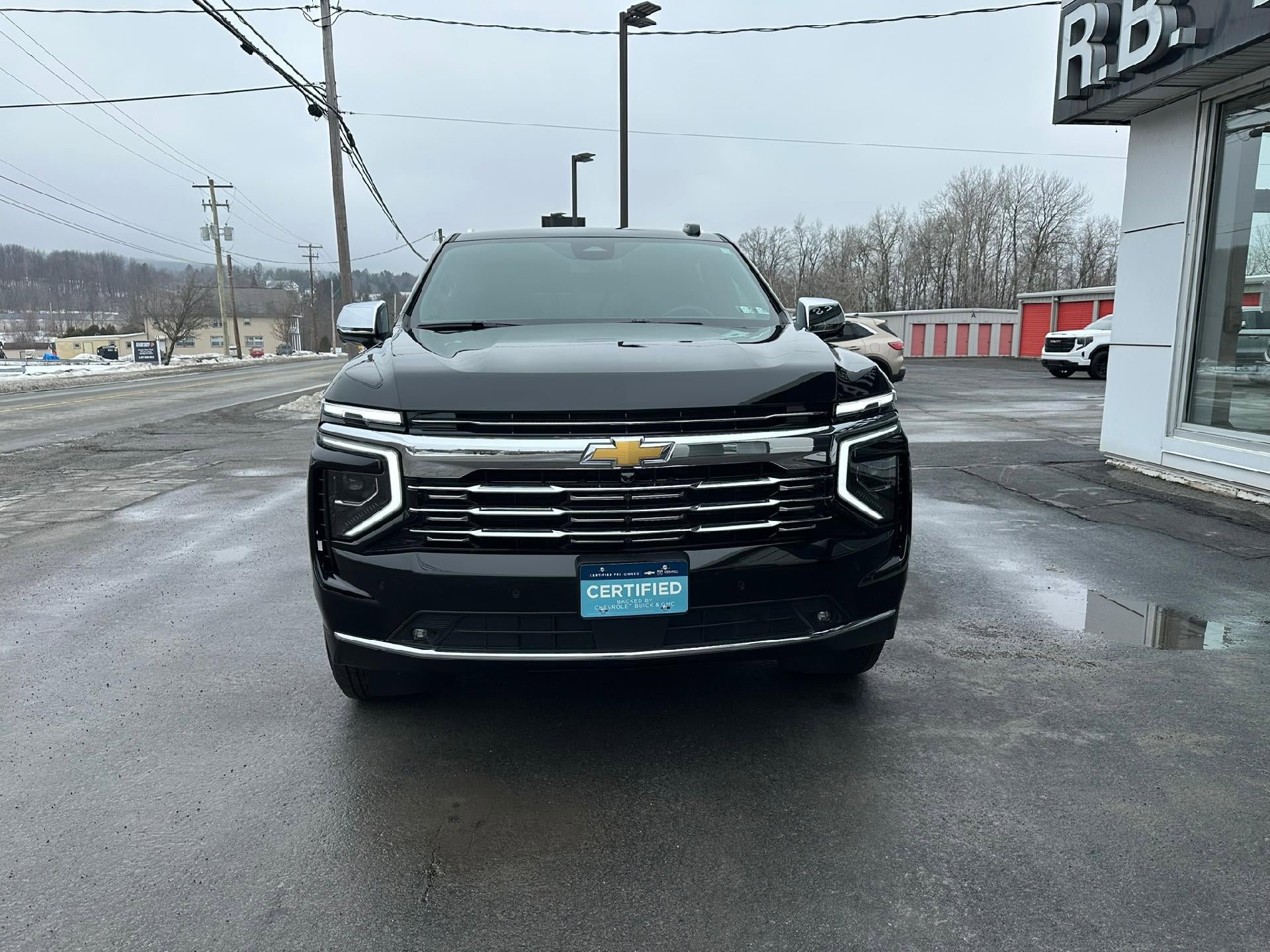 Certified 2025 Chevrolet Suburban Premier image 2