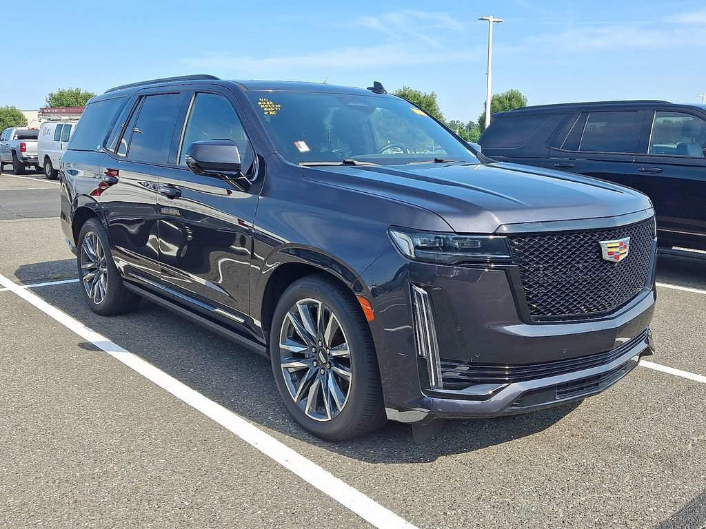 Used 2022 Cadillac Escalade Sport w/ Touring Package AWD/4WD image 3