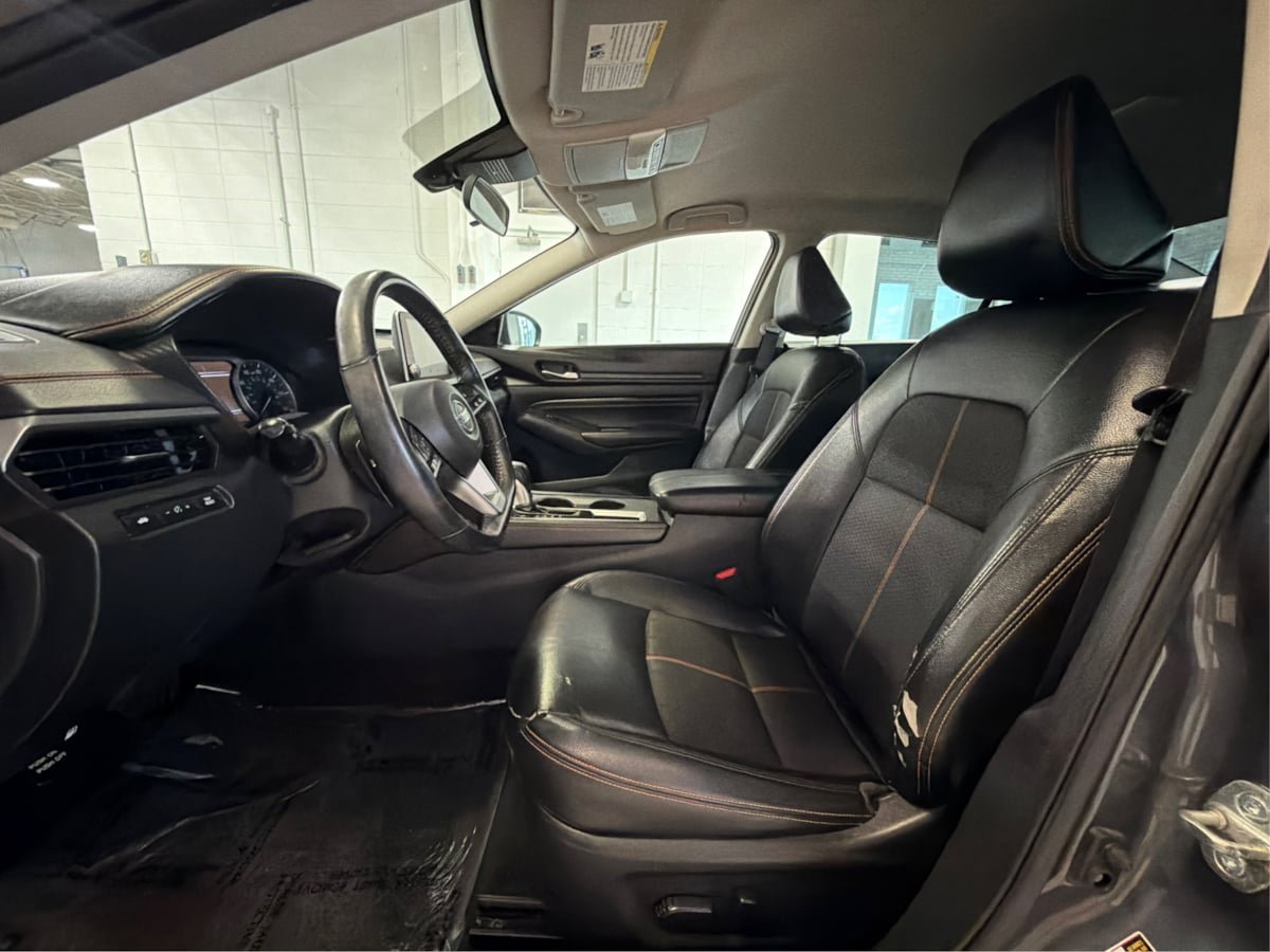 Used 2021 Nissan Altima 2.5 SR FWD image 9