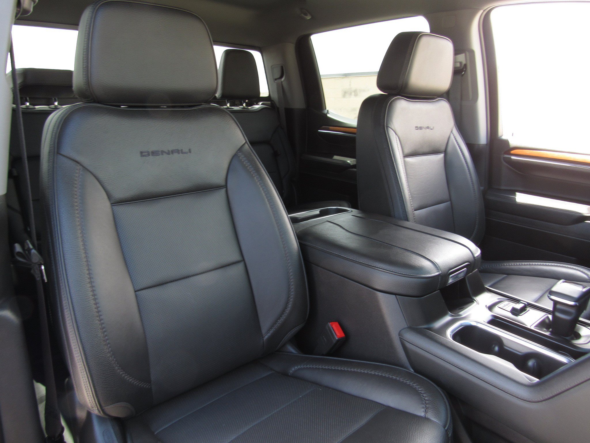 Used 2023 GMC Sierra 1500 Denali AWD/4WD image 11