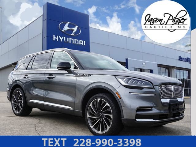 Used 2023 Lincoln Aviator Reserve w/ Equipment Group 201A AWD/4WD video 1