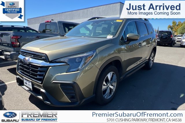 Used 2025 Subaru Ascent Premium AWD/4WD image 1